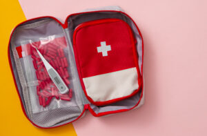 Botiquín básico de viaje: qué llevar y qué no