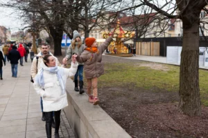 Cómo elegir hospedaje inteligente durante procesiones y eventos religiosos